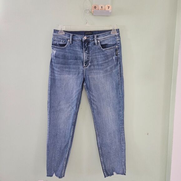 SILVER Womens Size 31 x 27 Distressed Raw Hem Calley Skinny Crop Blue Jeans - Picture 1 of 13